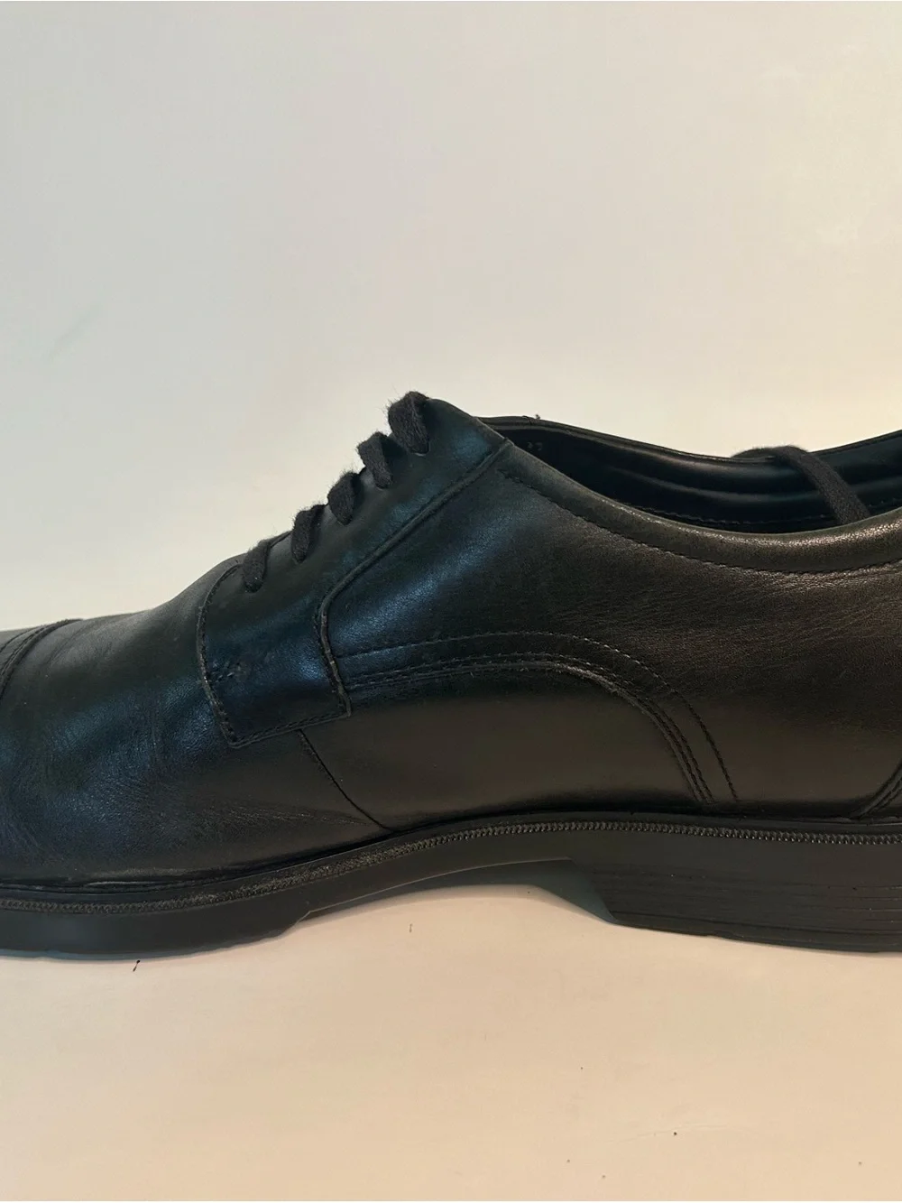 Rockport Men's Black Leather Cap-Toe Oxfords